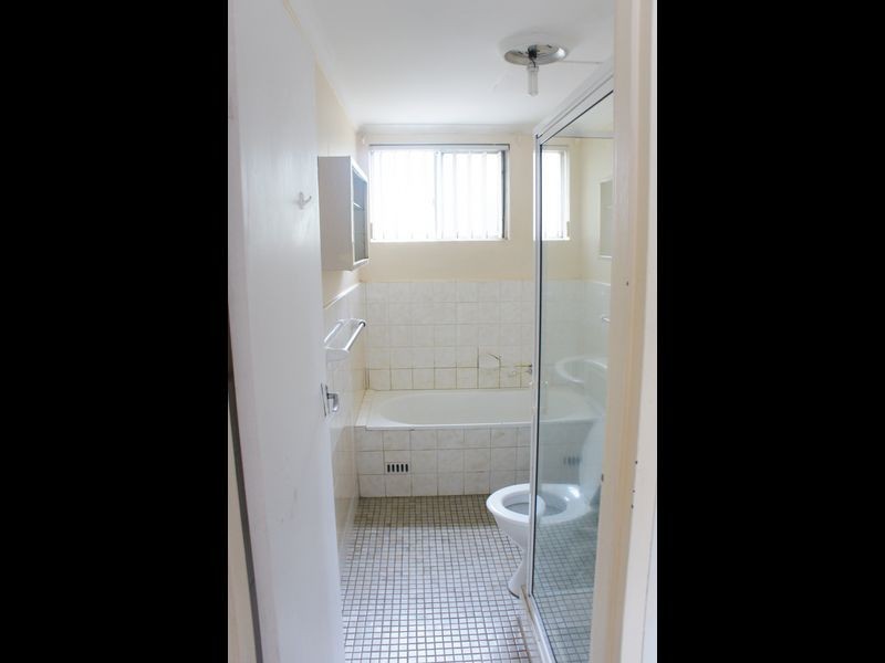 3/33/120 Cabramatta Road East, Cabramatta NSW 2166