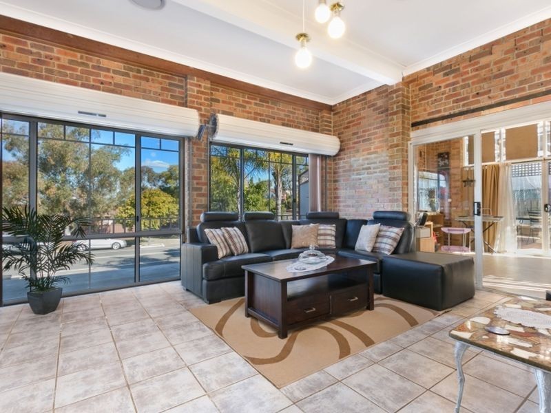 28 Candlewood Street, Bossley Park NSW 2176