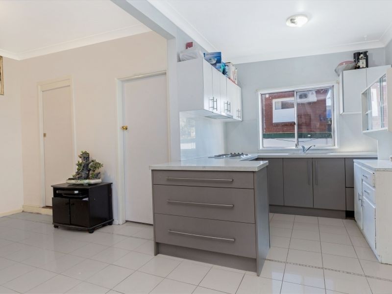 11 Ramsay Street, Canley Vale NSW 2166