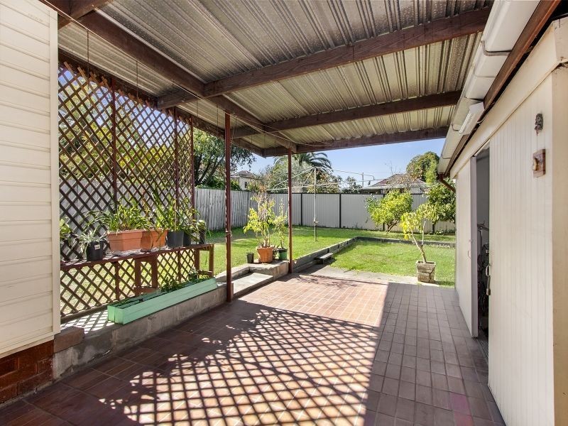24 Theresa Street, Smithfield NSW 2164