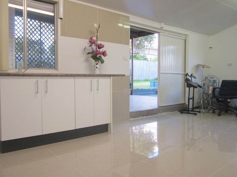 24 Theresa Street, Smithfield NSW 2164