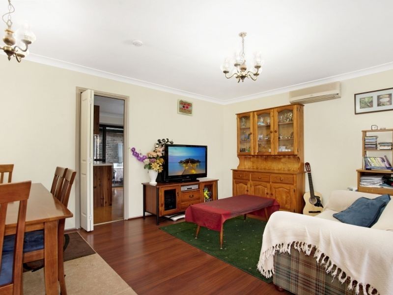 12 Balimo Place, Glenfield NSW 2167