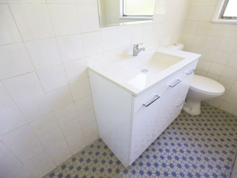 28 Earl Street, Canley Vale NSW 2166