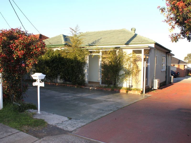 158 Cambridge Street, Canley Heights NSW 2166
