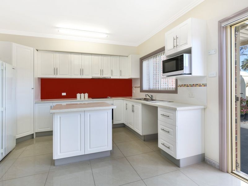 17 Salisbury Street, Canley Heights NSW 2166
