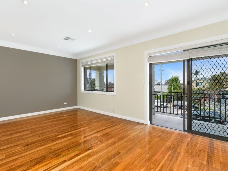 122 Camden Street, Fairfield Heights NSW 2165