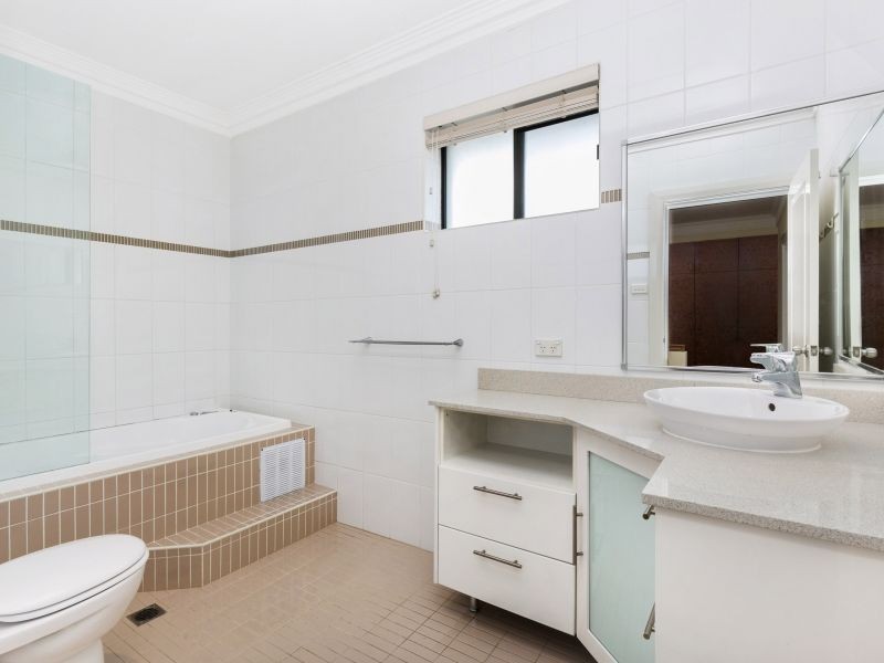 122 Camden Street, Fairfield Heights NSW 2165