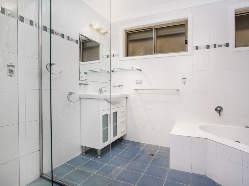 15 Hamersley Street, Fairfield West NSW 2165
