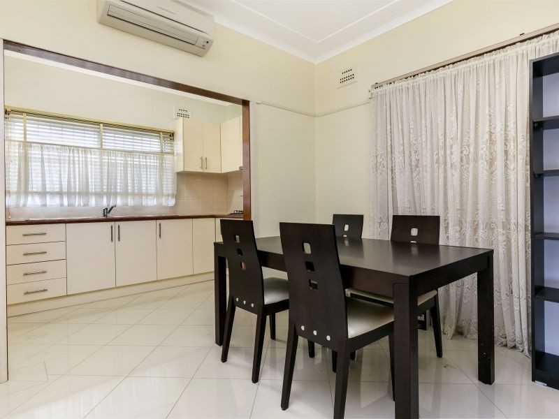 9 Hill Road, Birrong NSW 2143