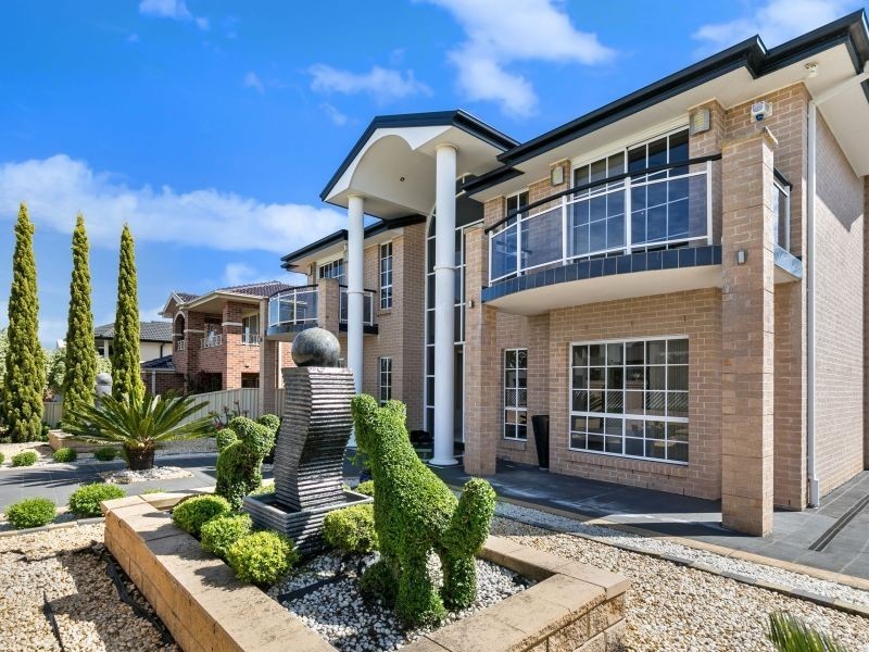 67 Humphries Road, St Johns Park NSW 2176