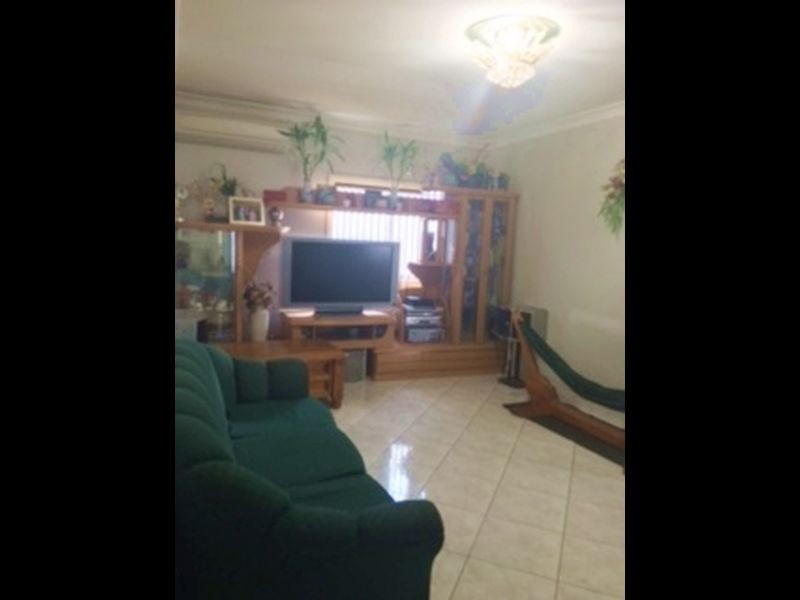 136 Cambridge Street, Canley Heights NSW 2166