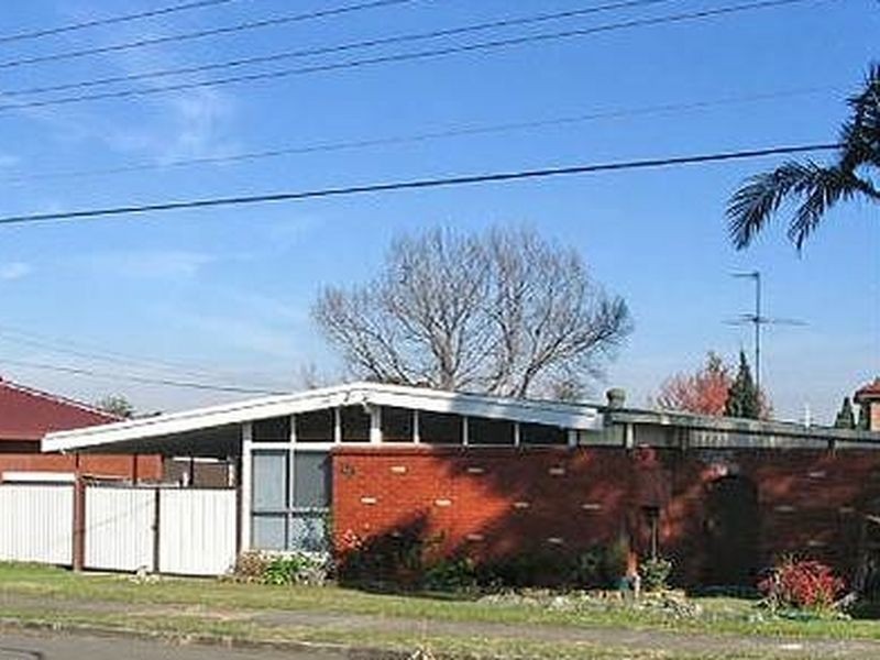 31 Beale Crescent, Fairfield West NSW 2165