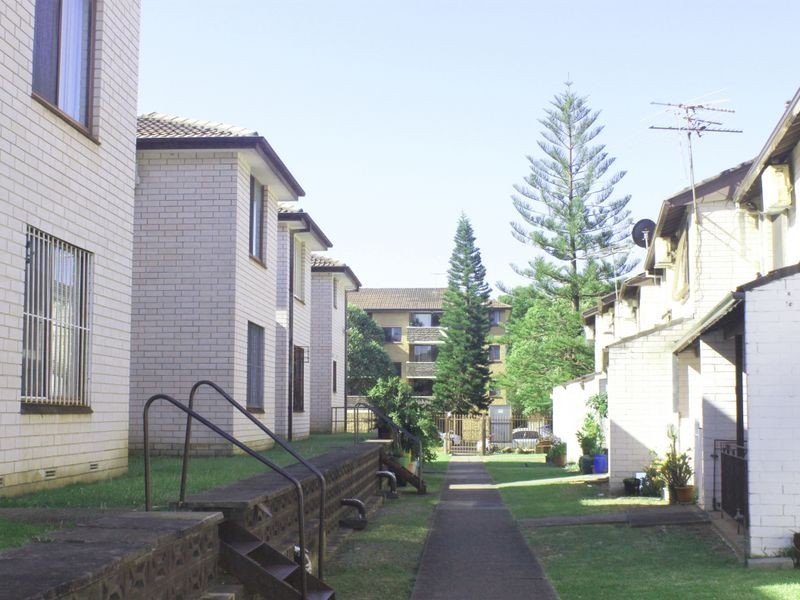 18/76 Mcburney Road, Cabramatta NSW 2166