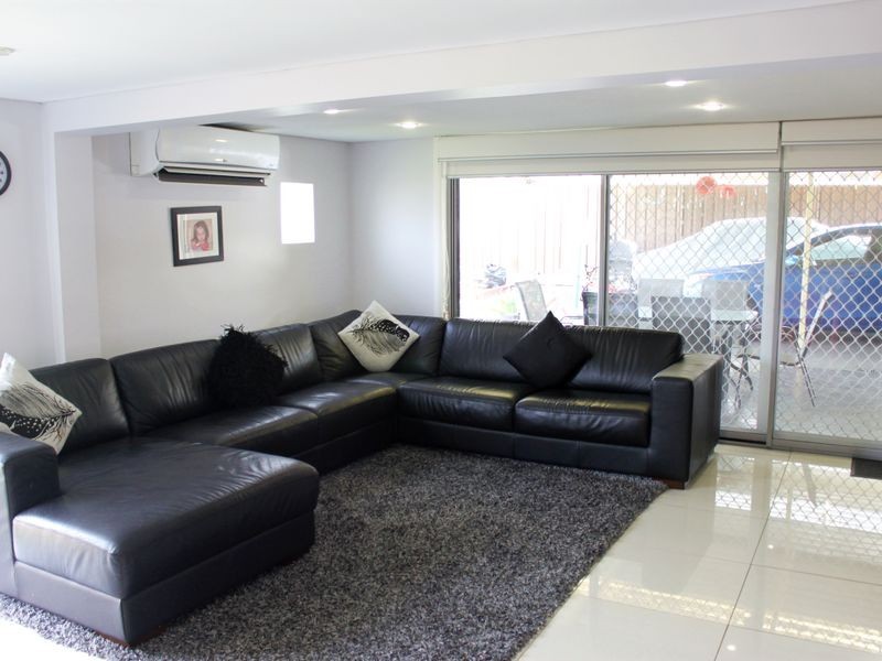 48 Glen Elgin Crescent, Edensor Park NSW 2176