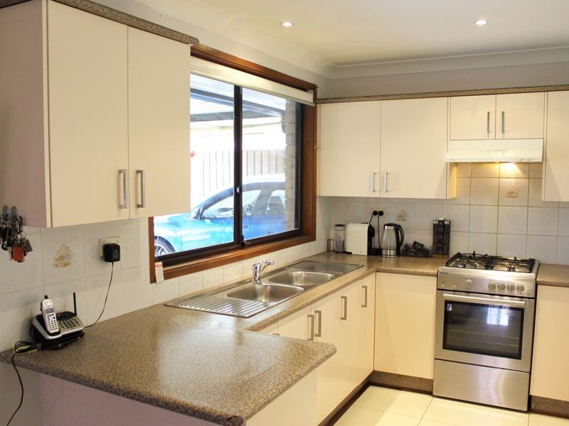 48 Glen Elgin Crescent, Edensor Park NSW 2176
