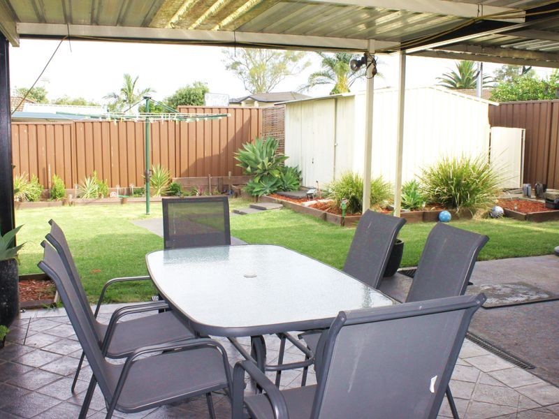 48 Glen Elgin Crescent, Edensor Park NSW 2176