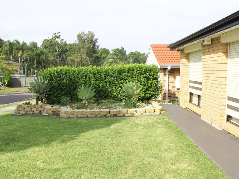 48 Glen Elgin Crescent, Edensor Park NSW 2176
