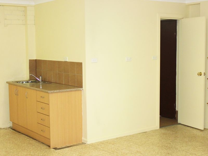 12 Riverside Road, Lansvale NSW 2166