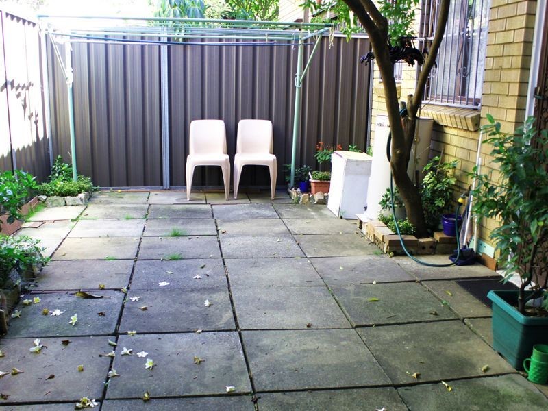 2/108 – 11 Wattle Avenue, Carramar NSW 2163