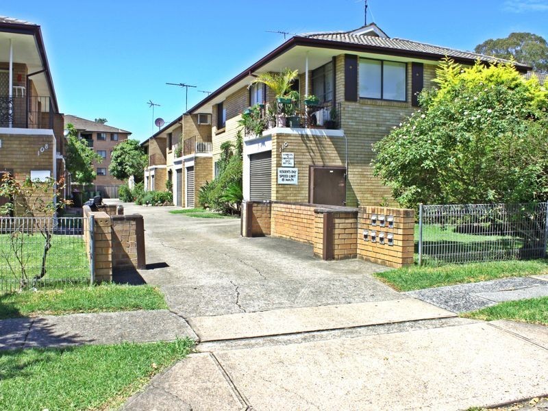 2/108 – 11 Wattle Avenue, Carramar NSW 2163