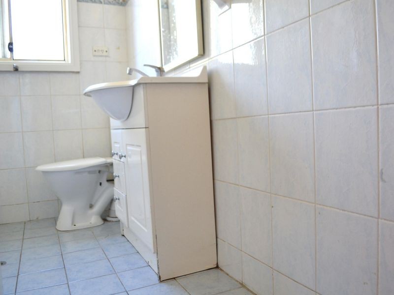 37 Smiths Avenue, Cabramatta NSW 2166