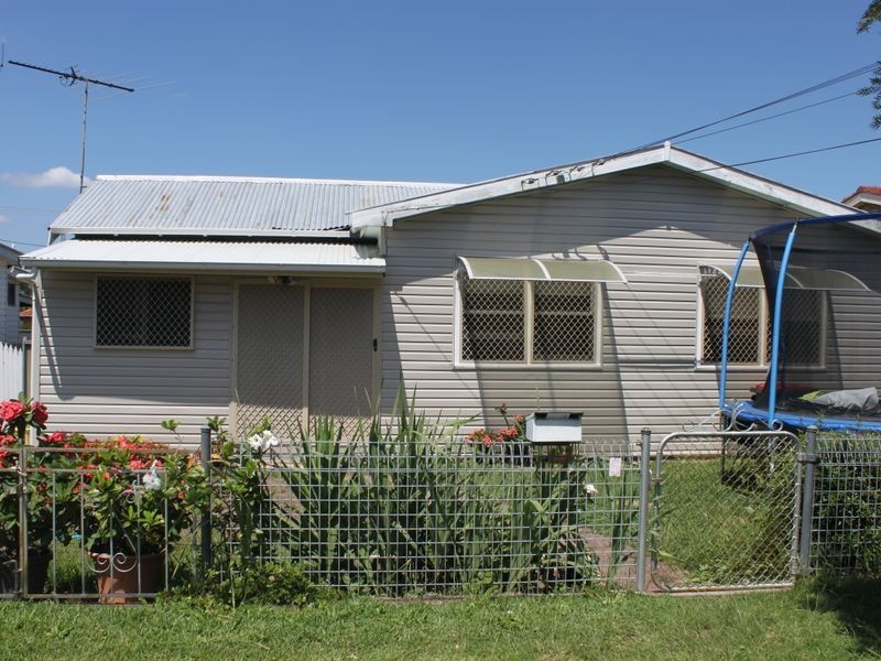 5 Parker Street, Fairfield NSW 2165