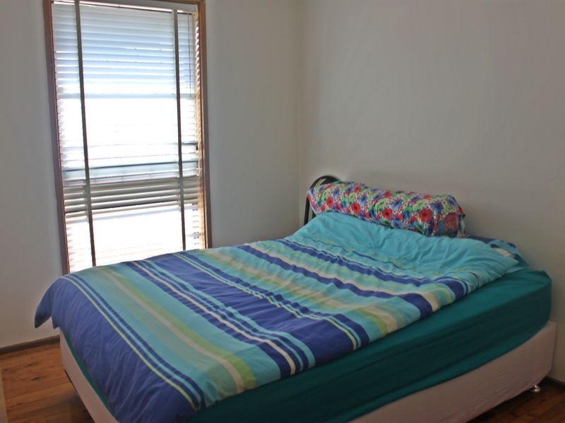 20 Sunny Place, St Johns Park NSW 2176