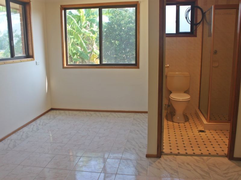 20 Sunny Place, St Johns Park NSW 2176
