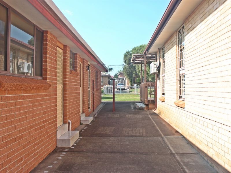 20 Sunny Place, St Johns Park NSW 2176