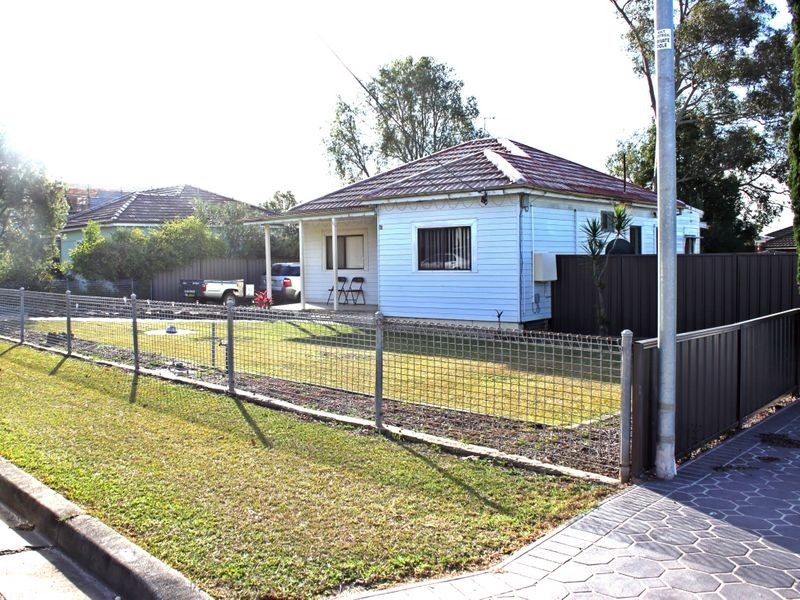 84 Throsby Street, Fairfield Heights NSW 2165