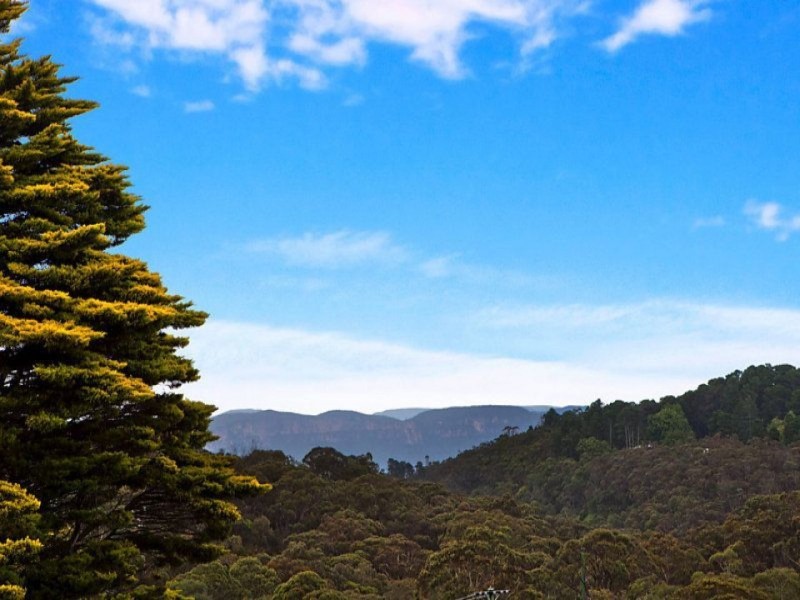 3 – 5 Old Bathurst Road, Wentworth Falls NSW 2782