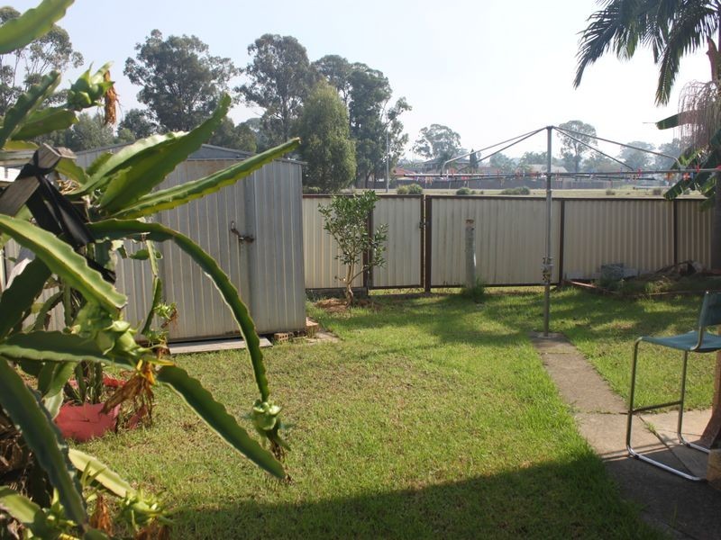 20A Sunny Place, St Johns Park NSW 2176