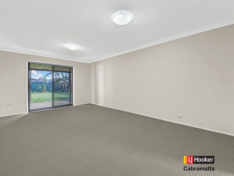 41 Corinda Street, St Johns Park NSW 2176