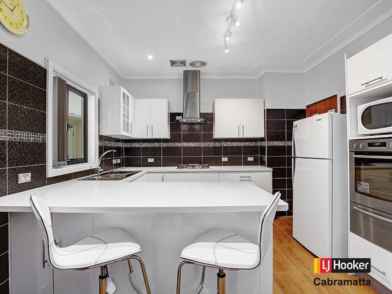 18 Alt Street, Smithfield NSW 2164