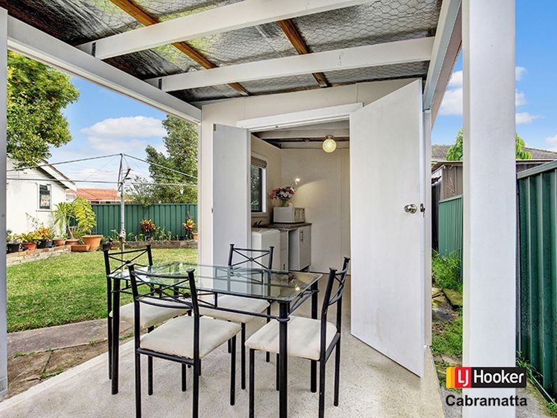 18 Alt Street, Smithfield NSW 2164