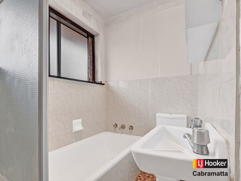 12/108 Wattle Avenue, Carramar NSW 2163