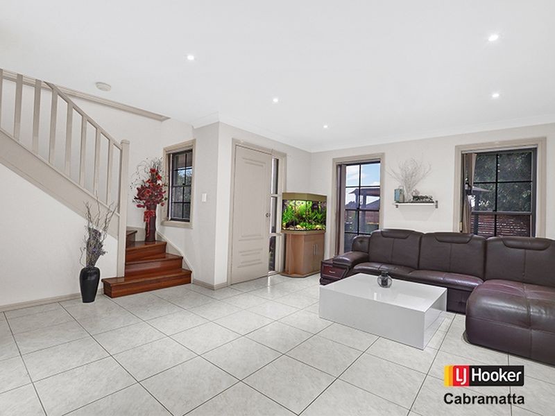 1/44 Ferngrove Road, Canley Heights NSW 2166