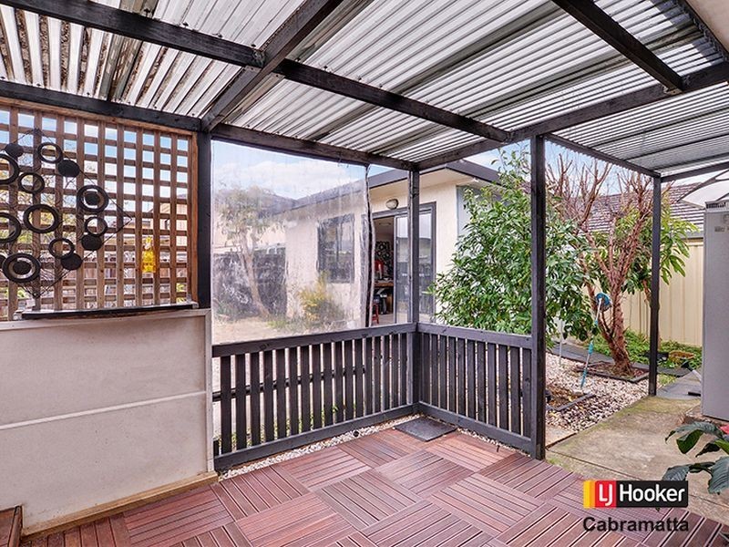 1/44 Ferngrove Road, Canley Heights NSW 2166