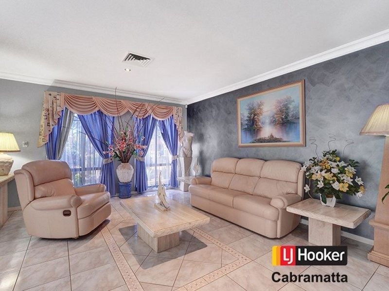 2 Clipper Close, Chipping Norton NSW 2170