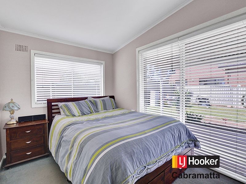 7 Bracknell Road, Canley Heights NSW 2166