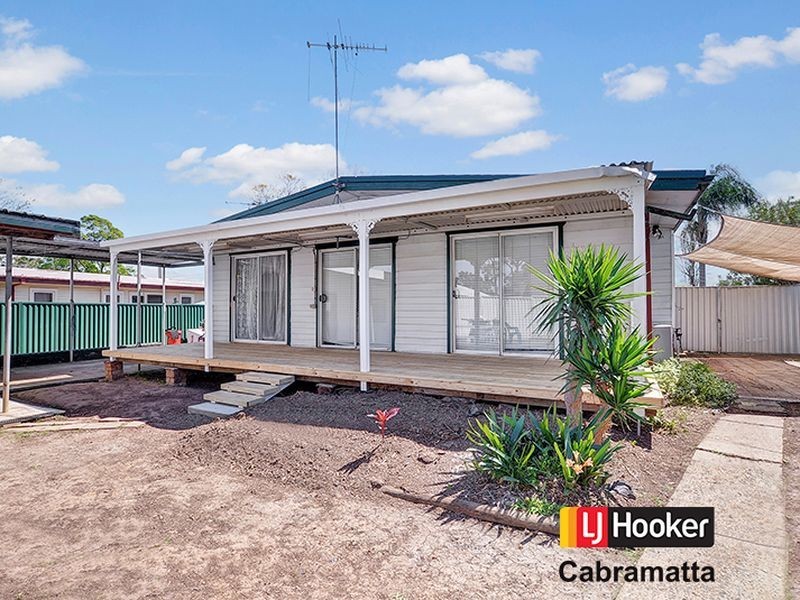 7 Bracknell Road, Canley Heights NSW 2166