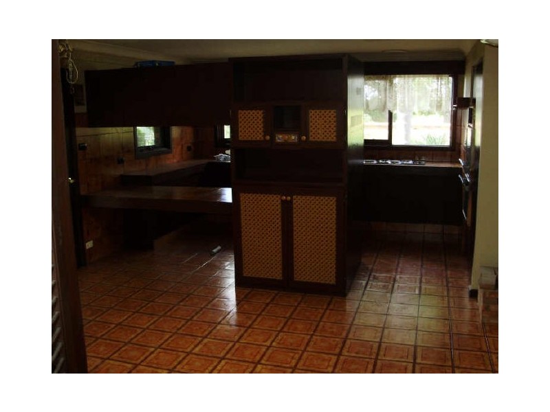 Mont Pelier Drive, The Oaks NSW 2570