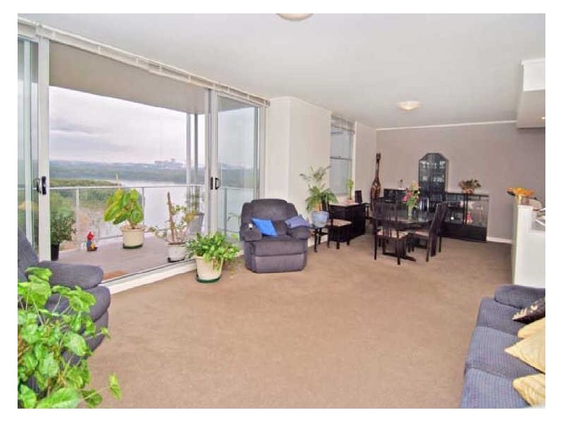 2 Shoreline Drive, Rhodes NSW 2138
