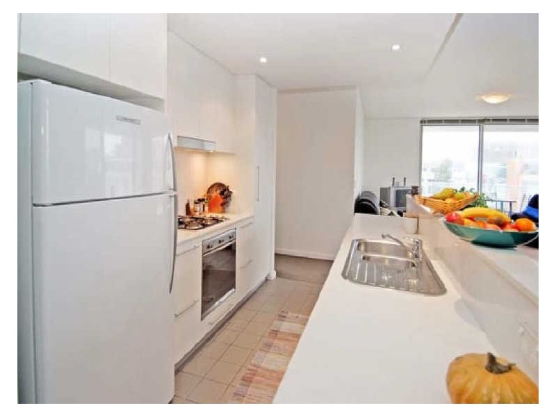 2 Shoreline Drive, Rhodes NSW 2138