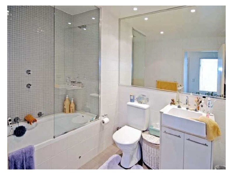 2 Shoreline Drive, Rhodes NSW 2138