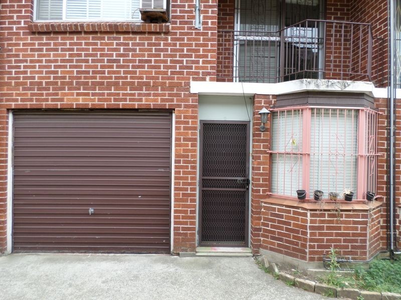 2/8-10 Hill Street, Cabramatta NSW 2166