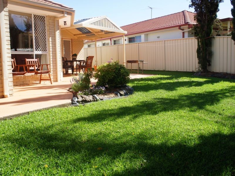 10 Daniel Place, Green Valley NSW 2168