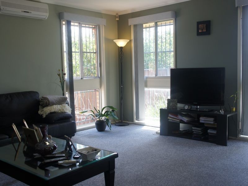 11 Bicane Close, Edensor Park NSW 2176