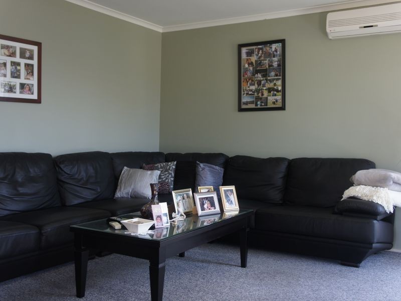 11 Bicane Close, Edensor Park NSW 2176