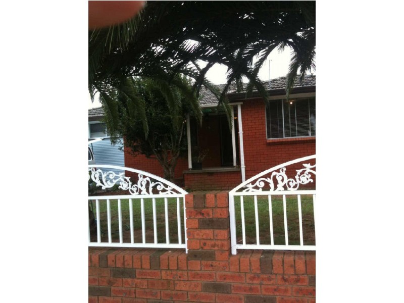 Fairfield West NSW 2165